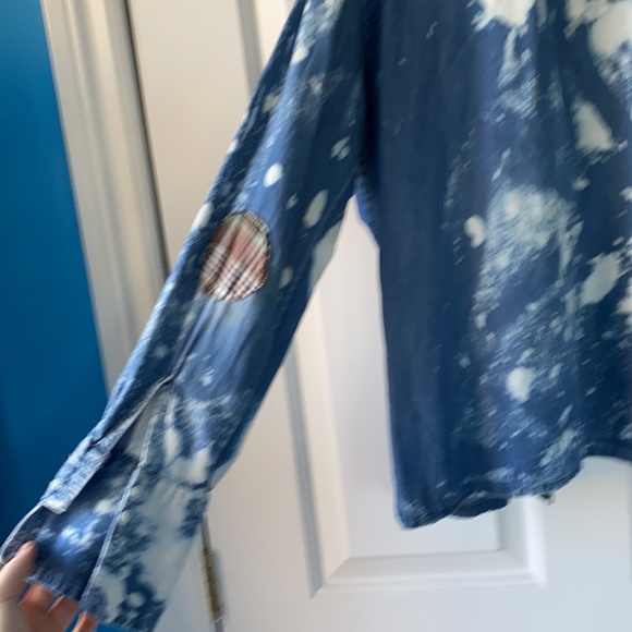 Denim shirt - Picture 3 of 3